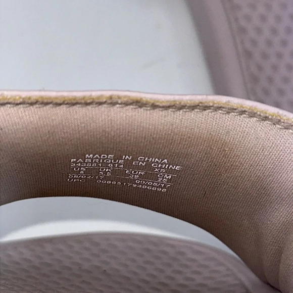 women's particle rose & silver Nike Benassi JDI slides size 8 - Picture 5 of 5